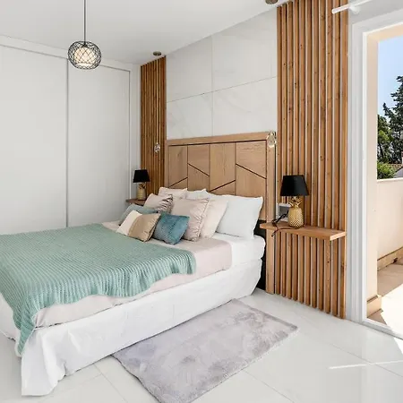 Brand New. Modern. Charming 3 Bdrms Bonita. Sea Views Estepona