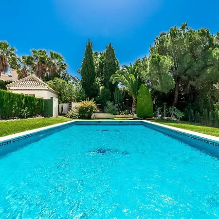 Brand New. Modern. Charming 3 Bdrms Bonita. Sea Views Villa *