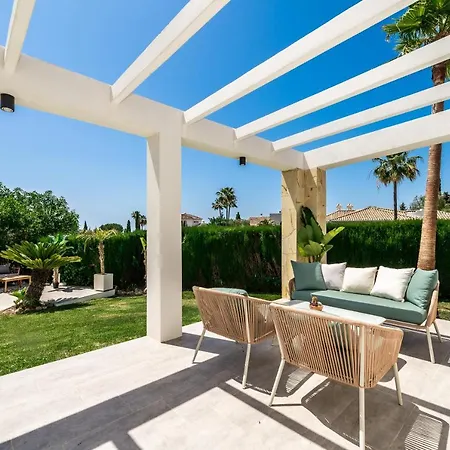 Brand New. Modern. Charming 3 Bdrms Bonita. Sea Views Villa Estepona